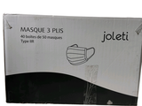 emballage d'un masque facial dans une boîte sur fond blanc