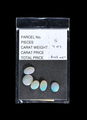 sachet de 5 opales (ca 7,07 ct)
