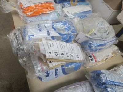 10 paquets de gants de travail MAPA, Mise à prix 40 - Photo 1