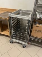 LA MIE CARNOT - M5 - 2 chariots à grille inox et un petit ch… (photo 2)