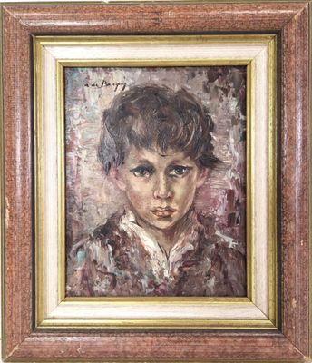 tableau représentant un jeune garçon, dans un cadre marron, vêtu d'une chemise blanche