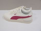 puma white and pink sneakers size 7 5