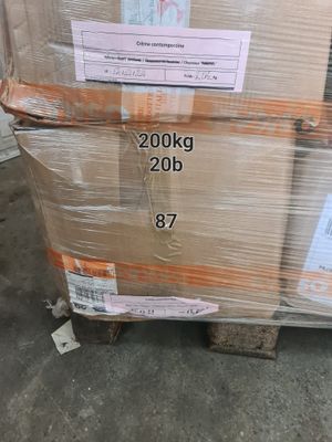 Palette de vêtements de seconde main – env. 200 kg