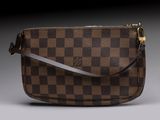 louis vuitton damier cross body bag