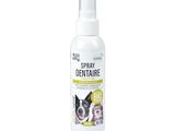 un flacon vaporisateur orné d'un chien et d'un chat