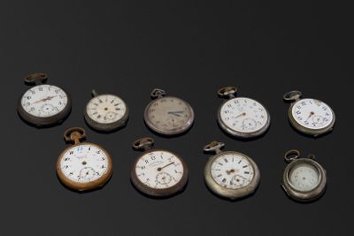 Lot de 9 montres, argent et métal