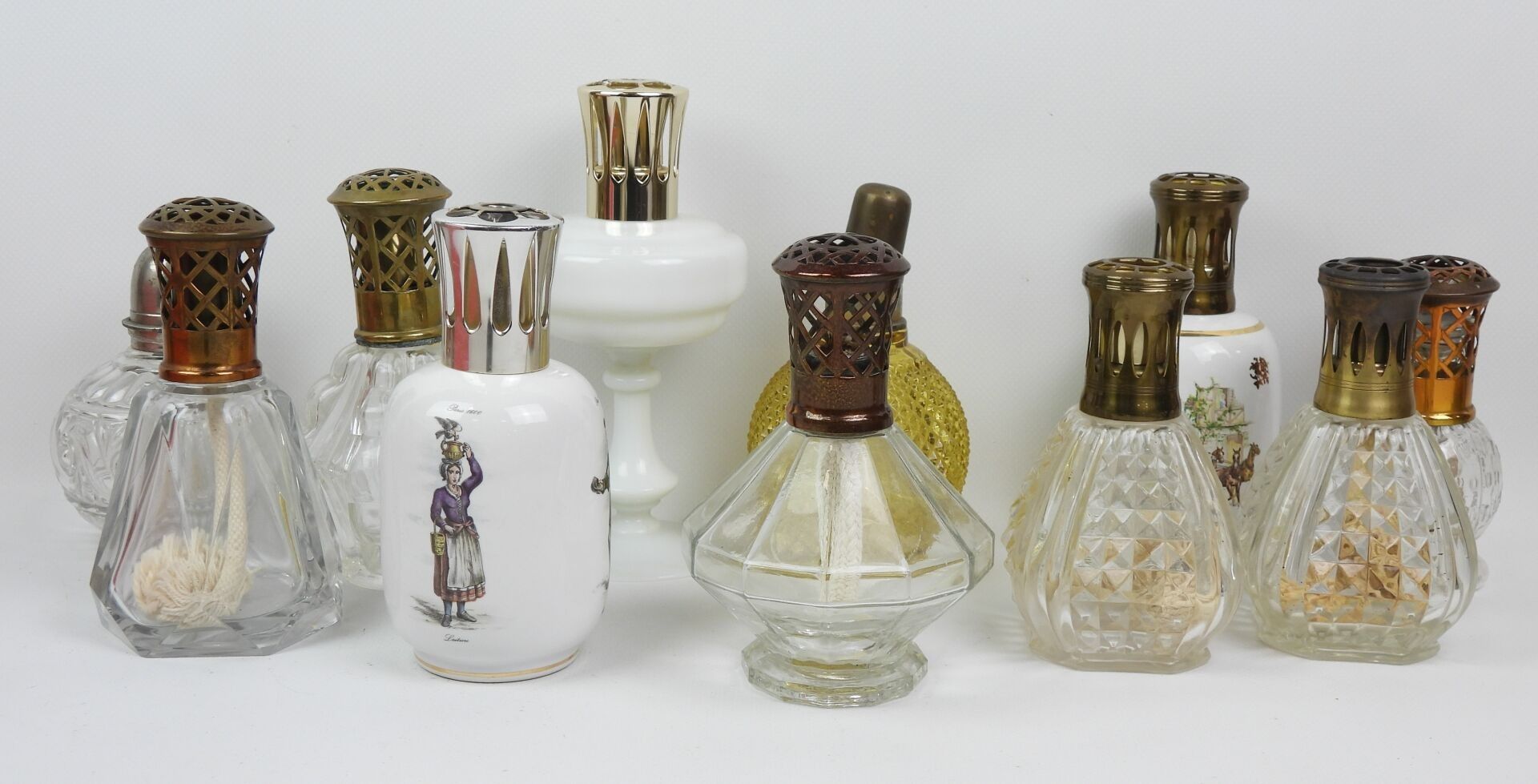 Onze lampes Berger en verre, cristal et porcelaine.