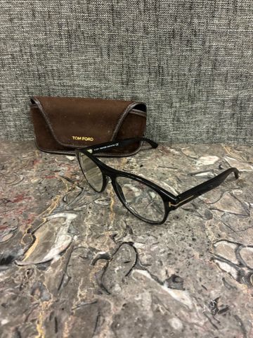 Paire de lunettes de soleil Tom Ford, modèle Buckley, avec correc...