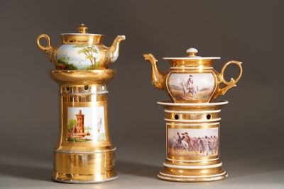 two vases that are sitting next to each other on a table