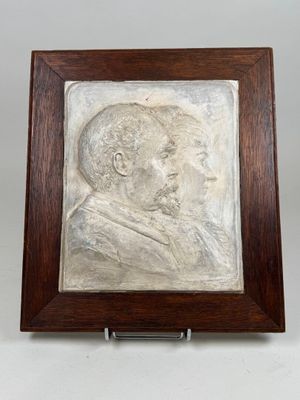 Léon DARAGON, XIXe. Bustes d'hommes de profil.