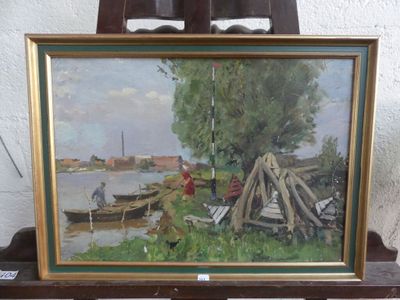 une photo d'un tableau posé sur une étagère à côté d'une chaise