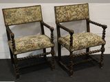 paire de chaises antiques avec rembourrage floral rembourrage rembourrage rembourrage rembourrage rembourrage rembourrage rembourrage rembourrage