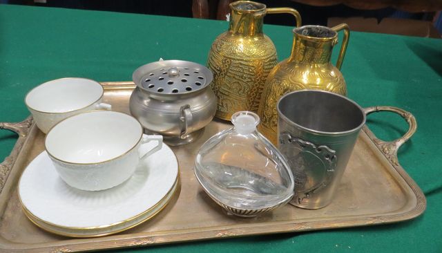 CH FIELD HAVILAND Limoges : deux tasses et sous tasse en porcelai