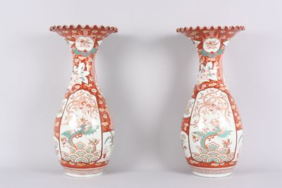 paire de vases en porcelaine Imari.