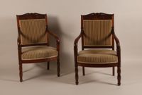 Paire de fauteuils à dossier plat en acajou et placage d’aca… (photo 2)