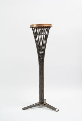 Porte cendrier pietement tripode à faisceau de tiges en fer …
