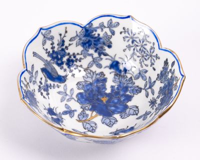 CHINE, Xxe s, Bol en porcelaine bleu et blanc à décor d'oise…