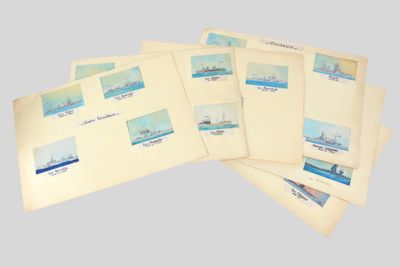 quatre enveloppes sur lesquelles figure l'image d'un bateau