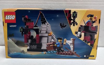 a box of legos that is sitting on a table