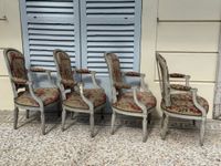 Suite de cinq fauteuils à dossier violonné en cabriolet, en … (photo 4)