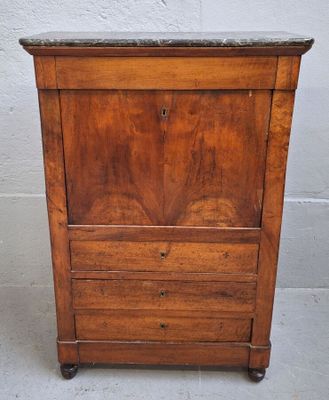 Secrétaire à abattant en noyer, dessus e marbre gris.