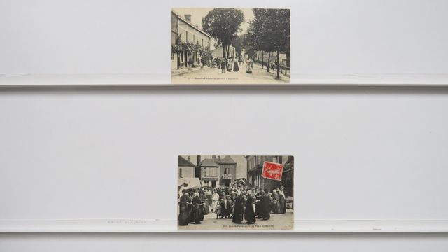 Dun-le-Palleteau : Lot de 2cpa : La Place du Marché (B.E.) + Aven...
