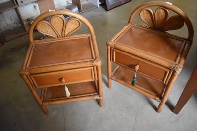 two chairs that are next to each other on the floor