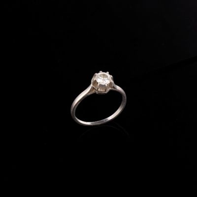 Bague solitaire en platine (850e) ornée d'un diamant taille … - Photo 1