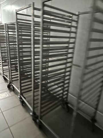 Onze échelles inox (sans grilles) (10 largeur intérieure 53, 1 la...