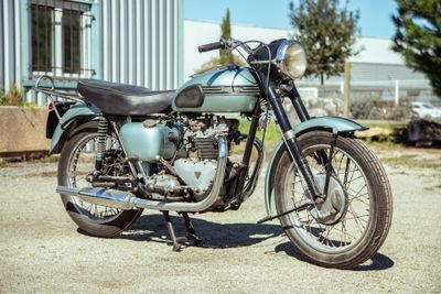 TRIUMPH TIGER 100-54 - Genre : MTT2 - Carrosserie : SOLO - E…