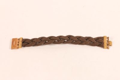 Bracelet en cheveux tressés, fermoir plaque en or jaune 750 … - Photo 1