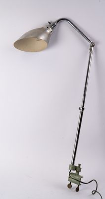 Lampe industriel de bureau en métal chromé à système d'attac…