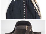 deux photos d'un chapeau militaire et d'une veste militaire
