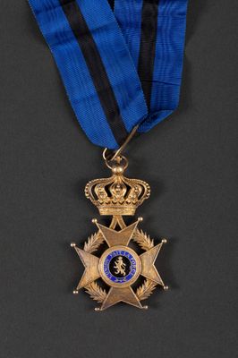 medal of the order of merit of the order of the crown of france