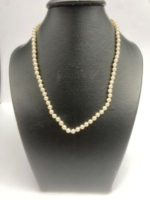 Collier de perle de culture, fermoir en or 18k Poids brut : …