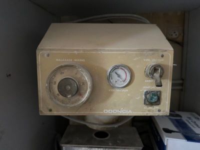 1 malaxeur sous vide ODONCIA, en l'état.