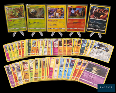 beaucoup de cartes sur la table