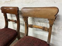 Paire de chaises en bois sculpté, dossier bandeau - Angleter… (photo 3)