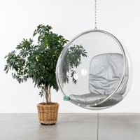 Eero Aarnio (1932) « Bubble Chair ». (photo 2)
