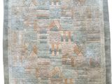 une image représentant un tapis orné d'un motif sur fond blanc
