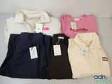 trois paires de polos pour homme et un polo pour femme