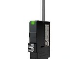 un gros plan sur le signal d'un téléphone portable sur fond blanc