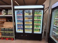 Vitrine à froid positif TEFCOLD ouvrant par 3 portes modèle …