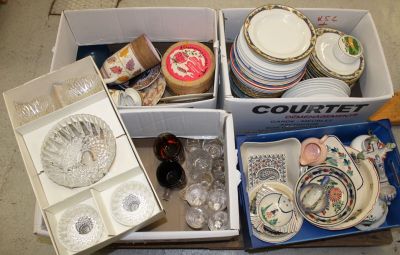 Lot de vaisselle et bibelots contenus dans 4 cartons dont as… - Photo 1