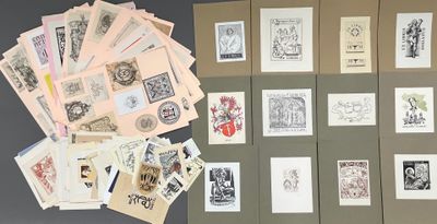 de nombreux types de timbres sur la table