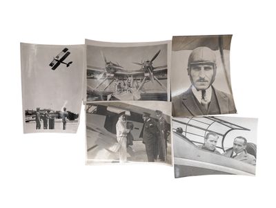 Ensemble de cinq photographies d'aviation comprenant : -Évol…