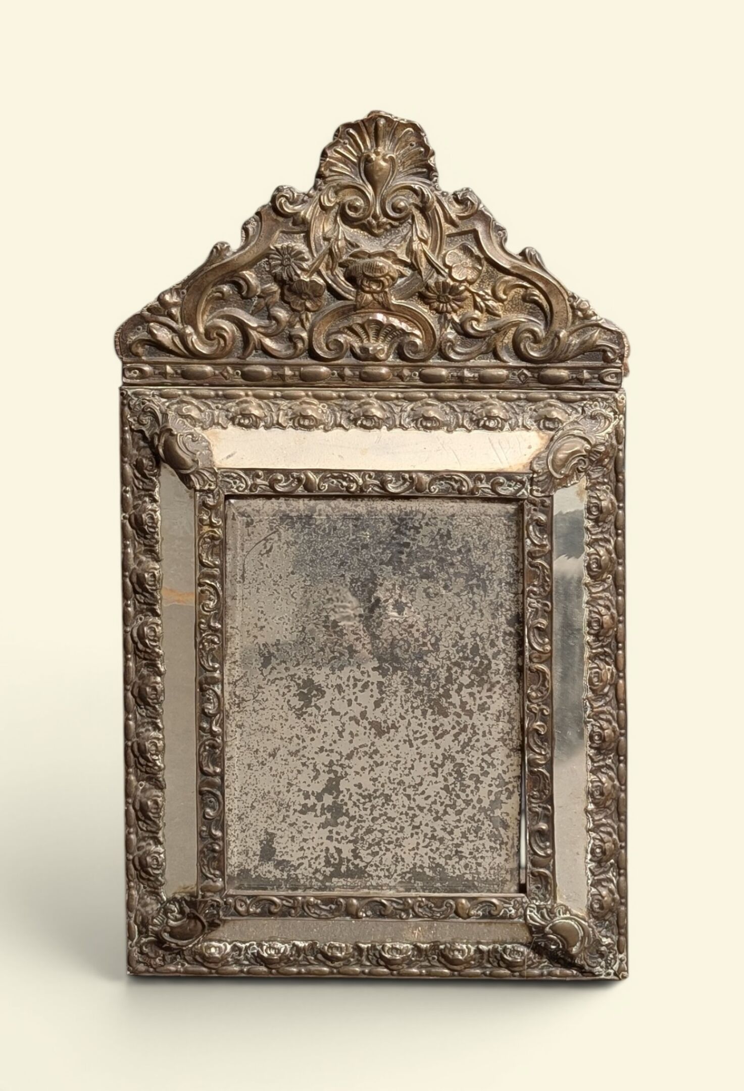 Objets d'art & Curiosités