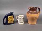 trois types de vases différents placés les uns à côté des autres
