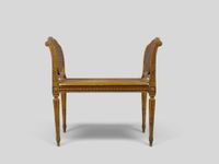Petite banquette à fond de canne en bois mouluré et sculpté … (photo 2)