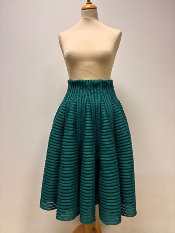MAJE – Magnifique jupe verte effet bouffante. Taille : 38. Neuf a...